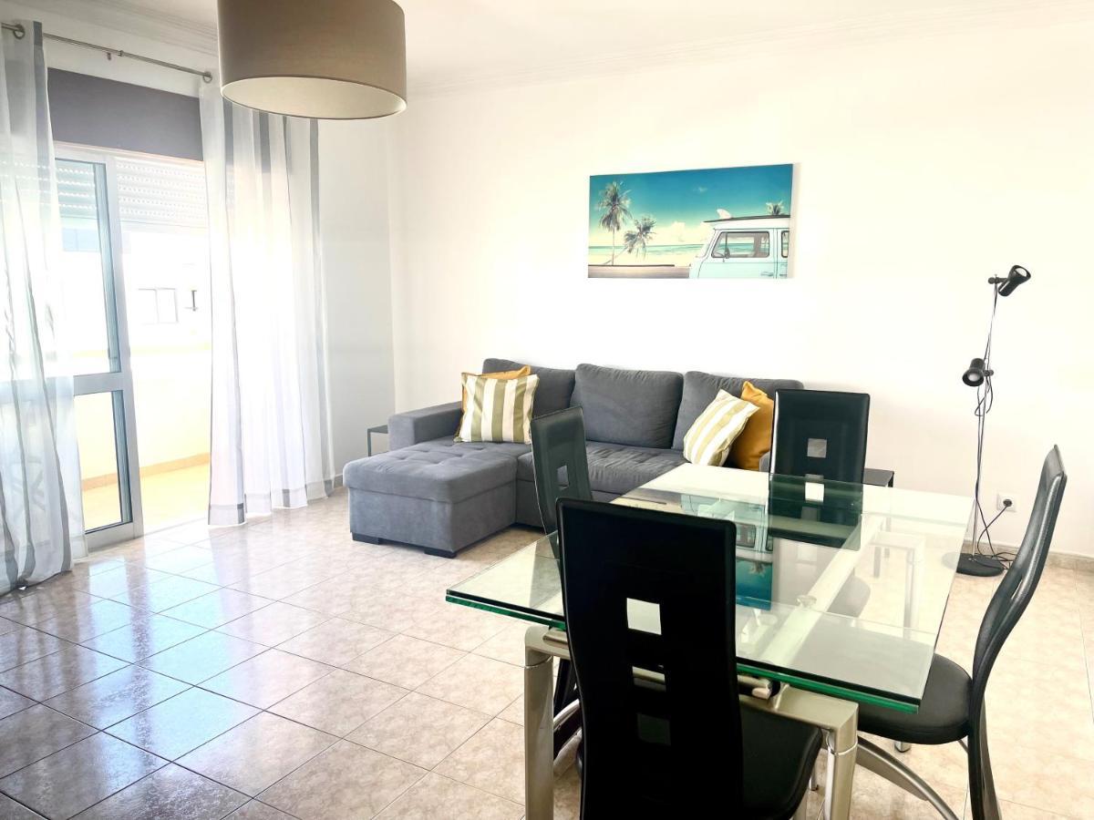 Apartamento Millenium Vista Mar- 2 Passos Da Praia Quarteira Eksteriør billede