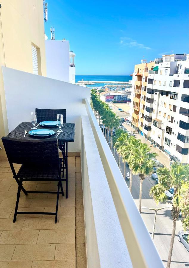 Apartamento Millenium Vista Mar- 2 Passos Da Praia Quarteira Eksteriør billede