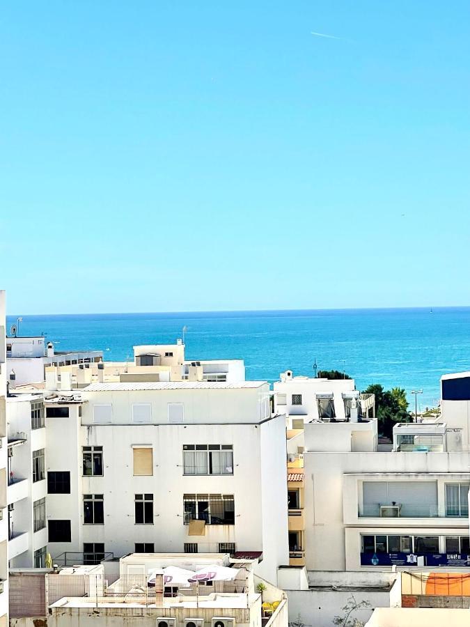 Apartamento Millenium Vista Mar- 2 Passos Da Praia Quarteira Eksteriør billede
